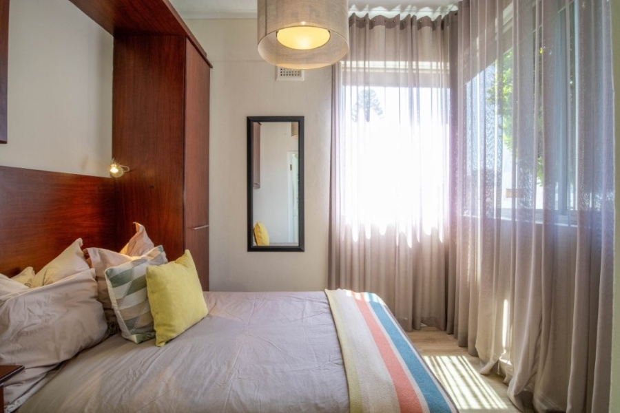 To Let 1 Bedroom Property for Rent in Sea Point Western Cape